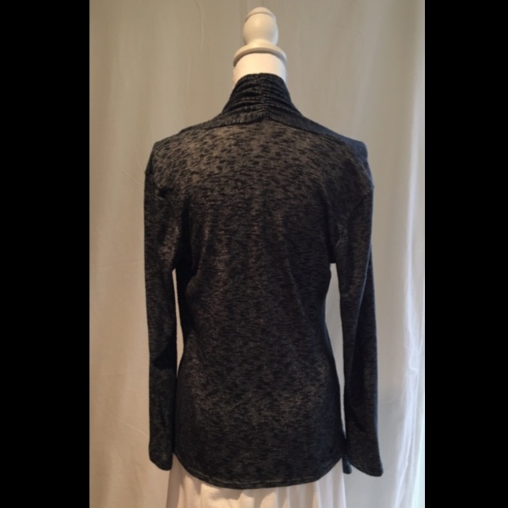 Lightweight Cardigan - So Versatile! - image 3